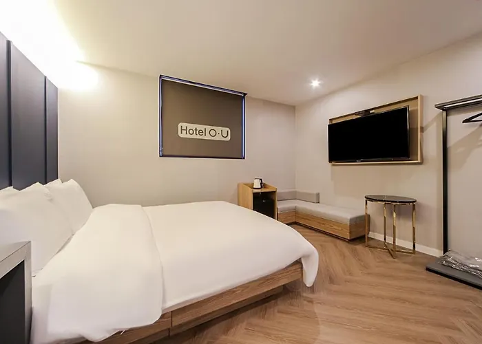 Ou Hotel 2*