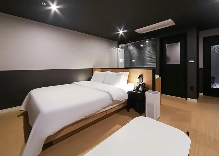 Ou Hotel 2*